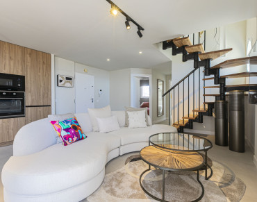 Penthouse for sale in Nueva Andalucia - SH11-R