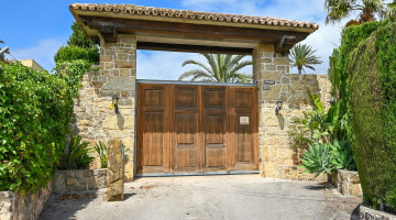 Villa for sale in Benissa, Alicante €2.390.000 — photo 2 of 156