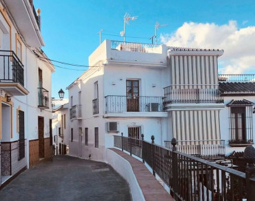 Town House for sale in Guaro - R5416117