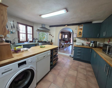 House for sale in Guaro - R5416996
