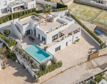 Villa for sale in Moraira - 12704DA