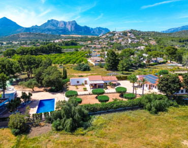 Villa for sale in Alfaz del Pi - 1390DA
