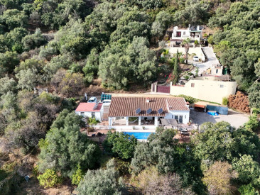 House in Estepona — photo 2