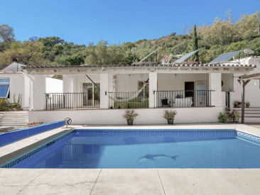 House in Estepona — photo 3