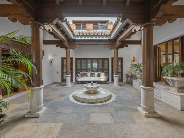 Villa in Marbella — photo 2