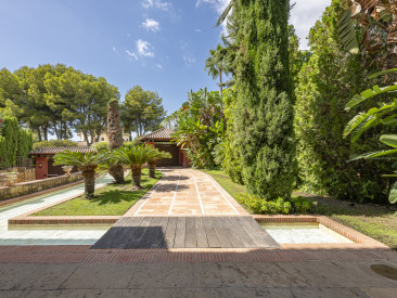 Villa in Marbella — photo 6
