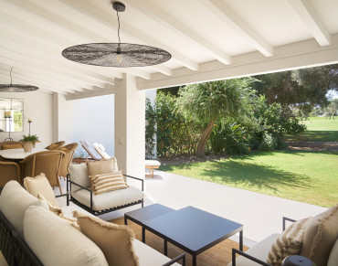Town House for sale in Nueva Andalucia - JUST-V2309