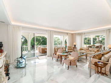 Villa in Marbella — photo 3