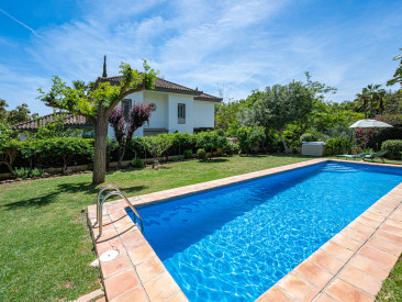 Villa in Marbella — photo 2