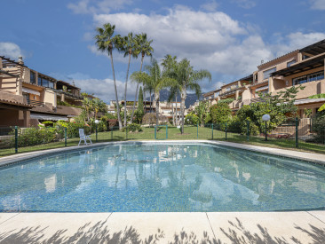 Town House in Marbella — photo 3