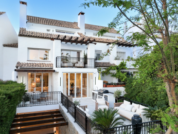 Town House in Marbella — photo 2