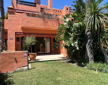 House for sale in Marbella Golden Mile - JUST-V2390
