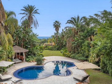 Villa in Marbella — photo 2