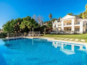 Villa in Marbella — photo 2