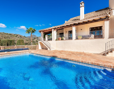 Villa for sale in Paraiso Alto - W-02TNA5