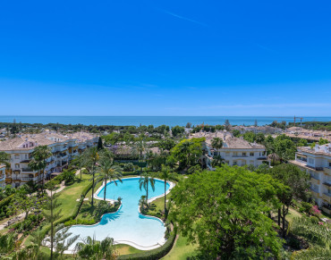 Penthouse for sale in Marbella Golden Mile - W-02VHV7