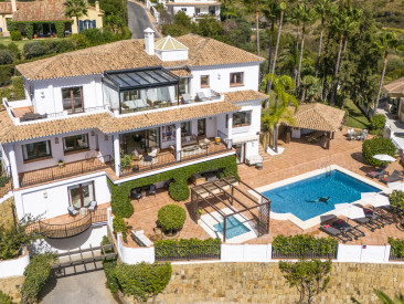 Villa in Marbella — photo 2