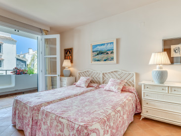 Apartment in Marbella — photo 6