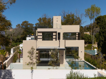 Villa in Marbella — photo 2