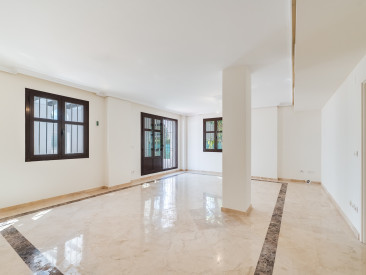 Apartment in Marbella — photo 4