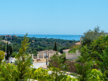Villa in Marbella — photo 2