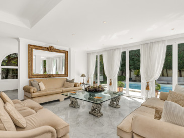 Villa in Marbella — photo 4