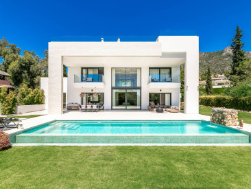 Villa in Marbella — photo 2