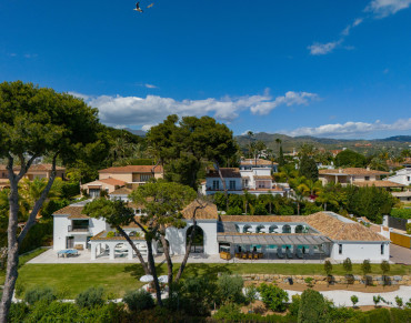 Villa for sale in Marbella East - W-02XRAW
