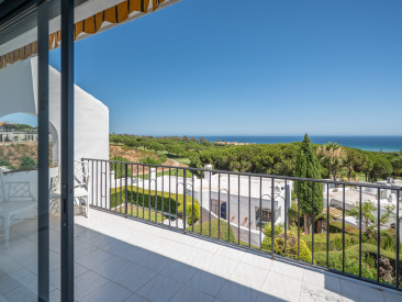 Villa in Marbella — photo 2
