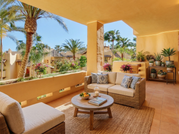 Apartment in Marbella — photo 2