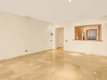 Apartment in Marbella — photo 4