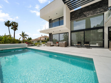 Villa in Marbella — photo 2