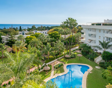 Penthouse for sale in Marbella Golden Mile - W-047GWH