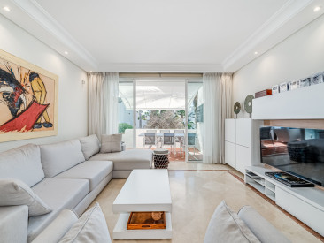 Apartment in Marbella — photo 4