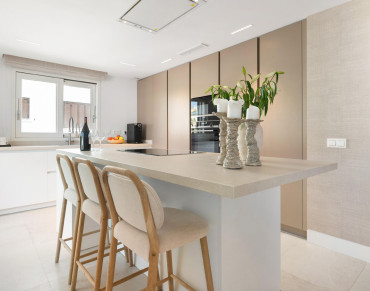 Penthouse for sale in Marbella Golden Mile - W-046IJE