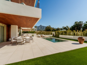 Apartment in Marbella — photo 2