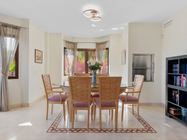 Villa in Marbella — photo 5