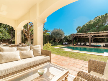 Villa in Marbella — photo 2