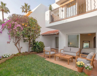 House for sale in Marbella East - W-048AIQ