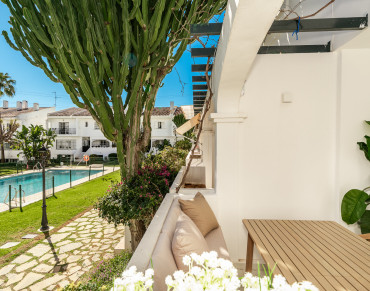 Town House for sale in Nueva Andalucia - W-048H1K