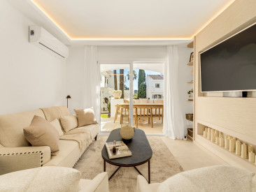 Town House in Marbella — photo 3
