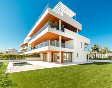 Apartment for sale in Marbella Golden Mile - W-047TBQ