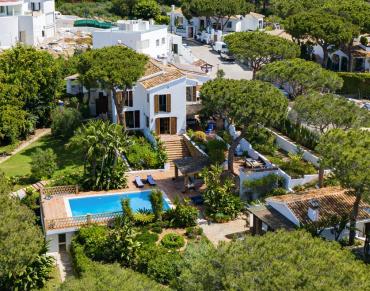 Villa for sale in Marbella East - W-0494Z0