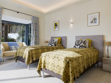 Villa in Marbella — photo 2