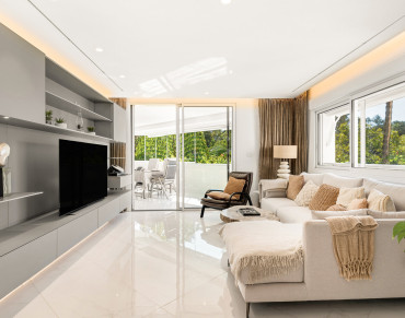 Apartment for sale in Marbella Golden Mile - W-048Y1D