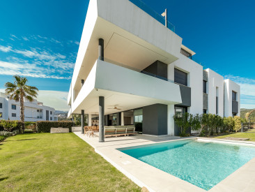 Apartment in Marbella — photo 2