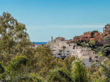Apartment in Marbella — photo 4