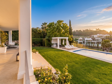 Villa in Marbella — photo 2