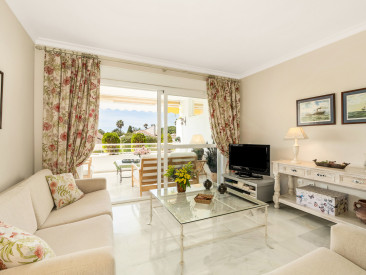 Apartment in San Pedro de Alcantara — photo 2