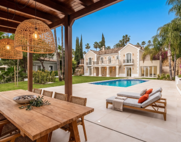 Villa for sale in Nueva Andalucia - W-0495SX